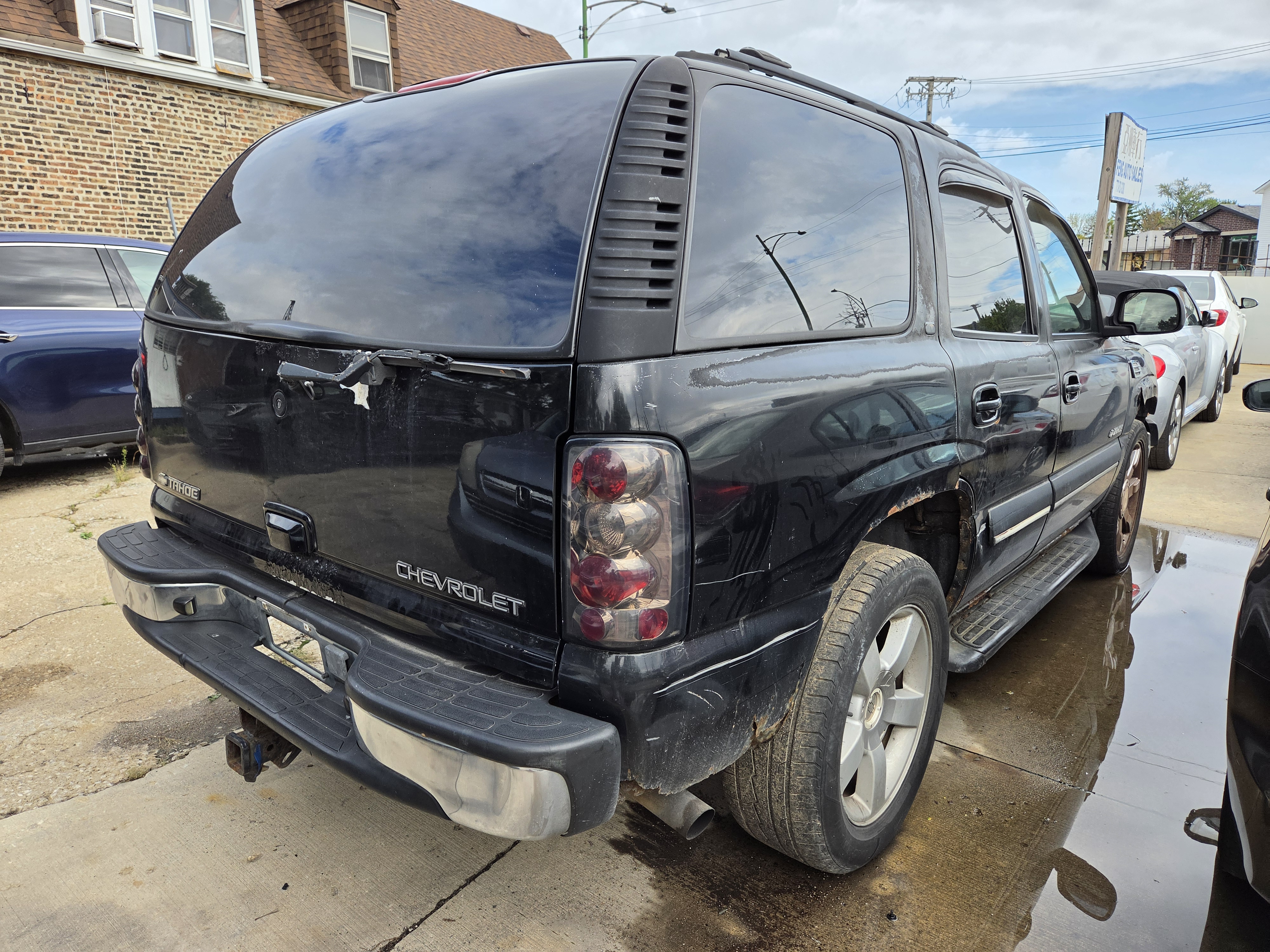 Used 2002 Chevrolet Tahoe 4WD image 3