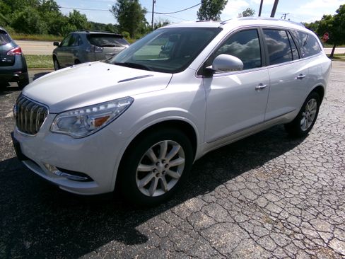 Used 2016 Buick Enclave Premium image 1