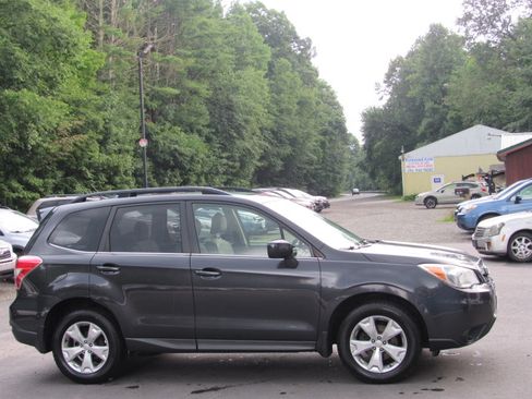 Used 2014 Subaru Forester 2.5i Limited AWD/4WD image 12