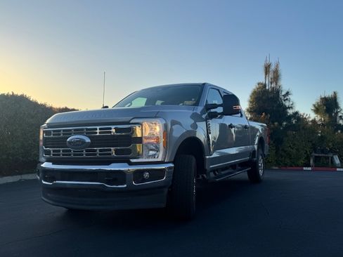 Used 2024 Ford F250 XLT image 4
