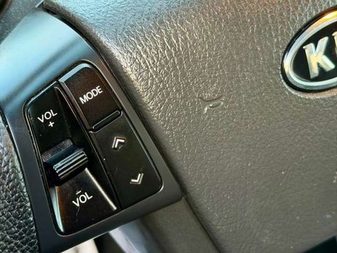 Used 2011 Kia Sorento EX image 15