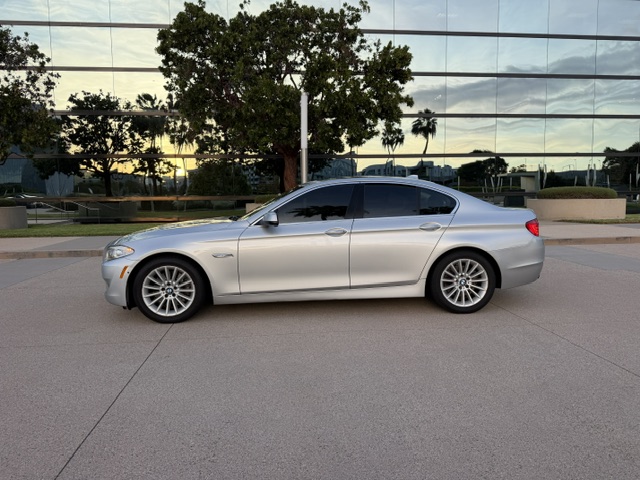 Used 2013 BMW 535i Sedan RWD image 2