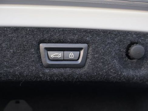 Used 2018 BMW 530i xDrive image 14