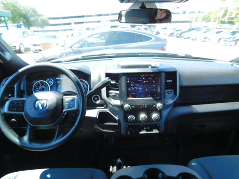 Used 2022 RAM 3500 4x4 Crew Cab Tradesman DRW image 12