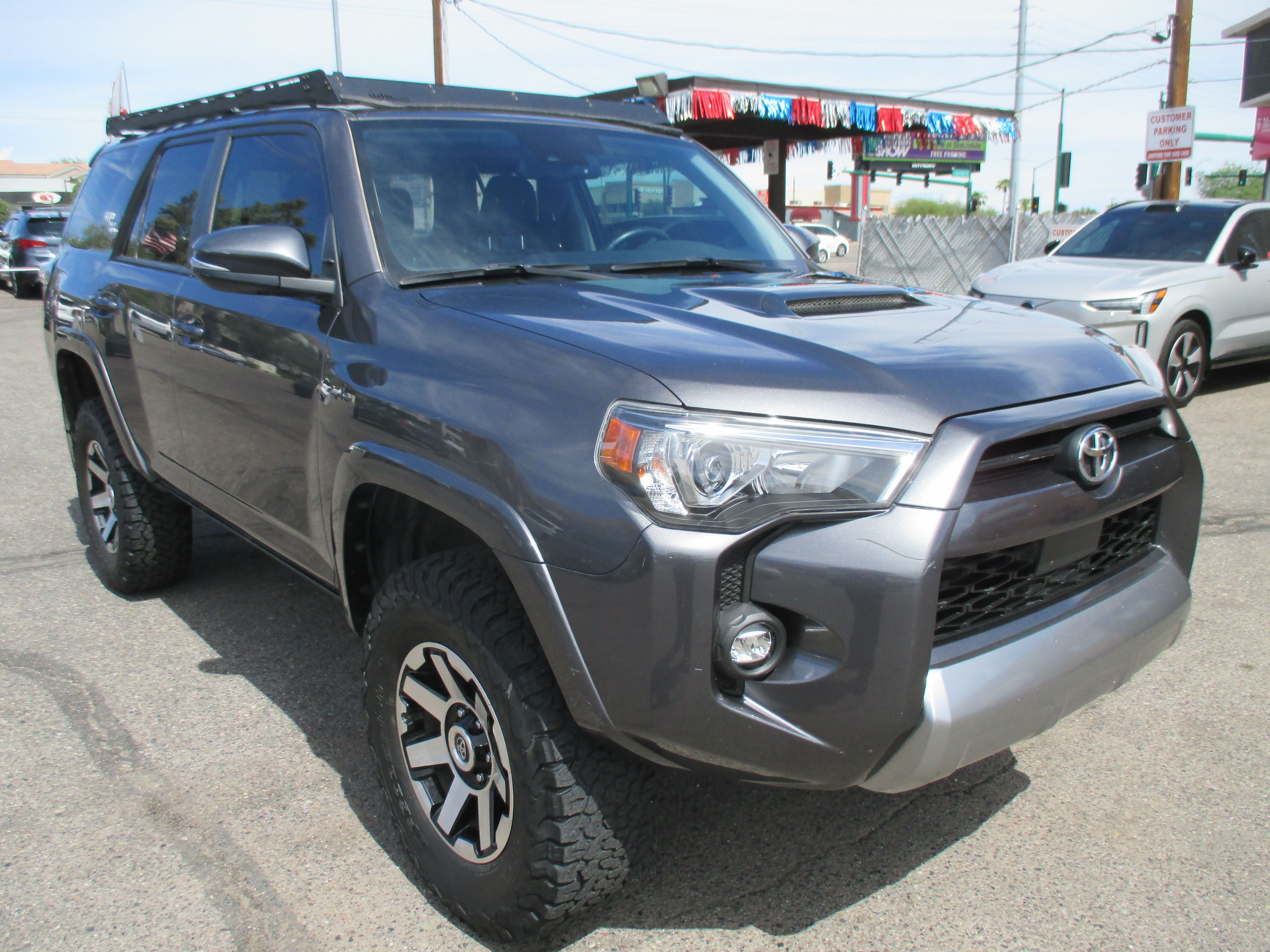 Used 2022 Toyota 4Runner 4WD TRD Off-Road Premium image 18