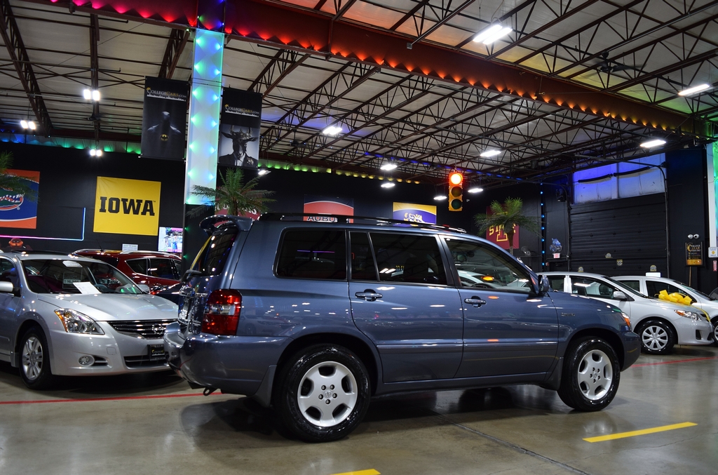 Used 2005 Toyota Highlander Limited FWD image 8