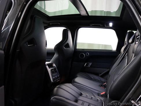 Used 2017 Land Rover Range Rover Sport SVR image 15