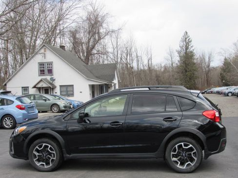 Used 2016 Subaru Crosstrek 2.0i Limited image 4