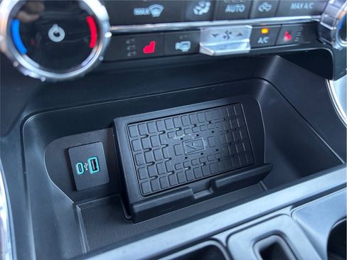 Used 2024 Ford F150 XLT image 39