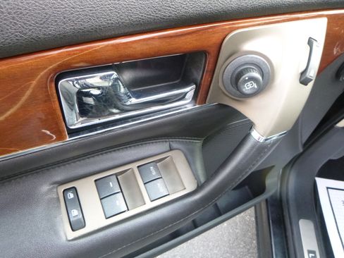 Used 2013 Lincoln MKX Reserve image 15