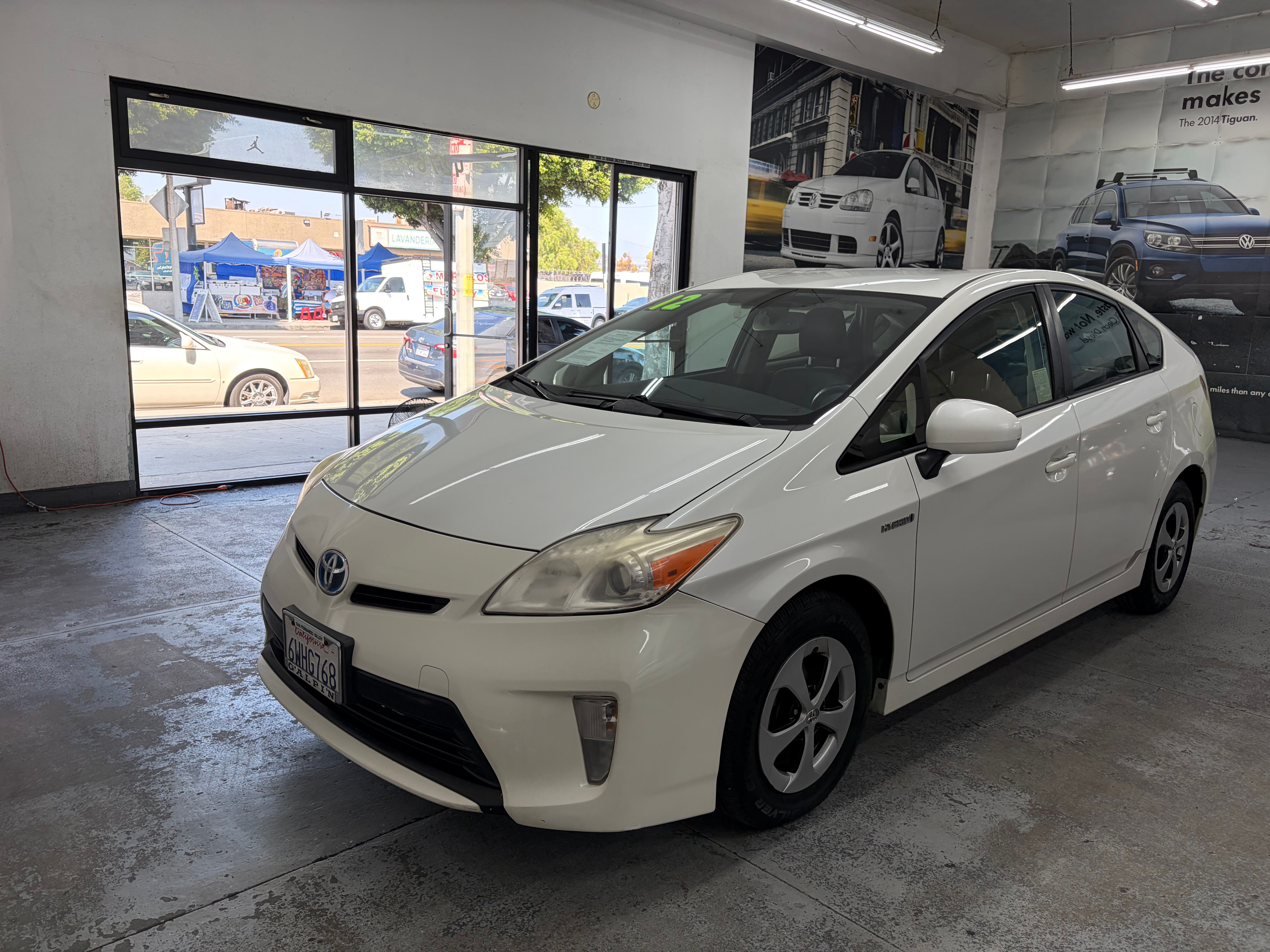 Used 2012 Toyota Prius Four Hatchback 4D FWD image 1