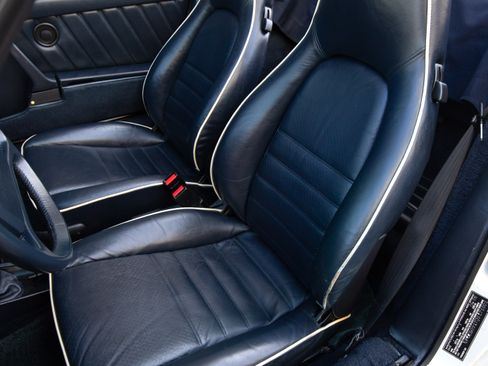 Used 1988 Porsche 911 Carrera image 21