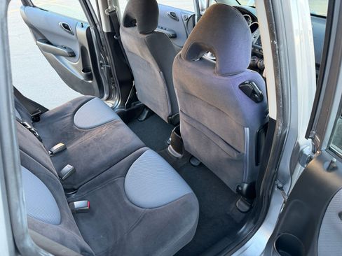 Used 2008 Honda Fit Sport image 25