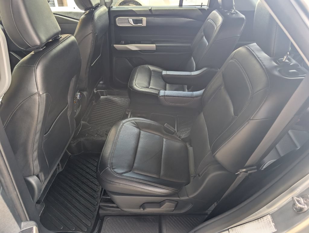Used 2021 Ford Explorer Limited RWD image 8