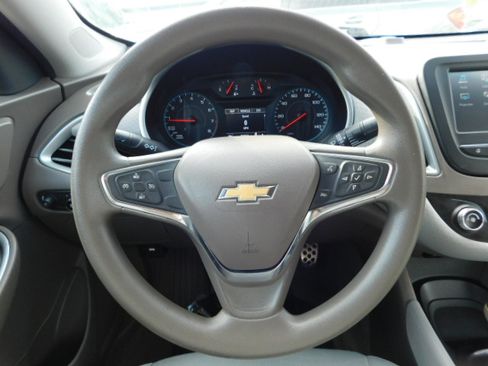 Used 2017 Chevrolet Malibu LS image 12