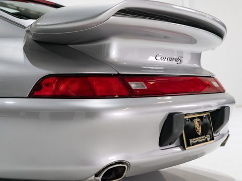 Used 1998 Porsche 911 Carrera S Coupe RWD image 48