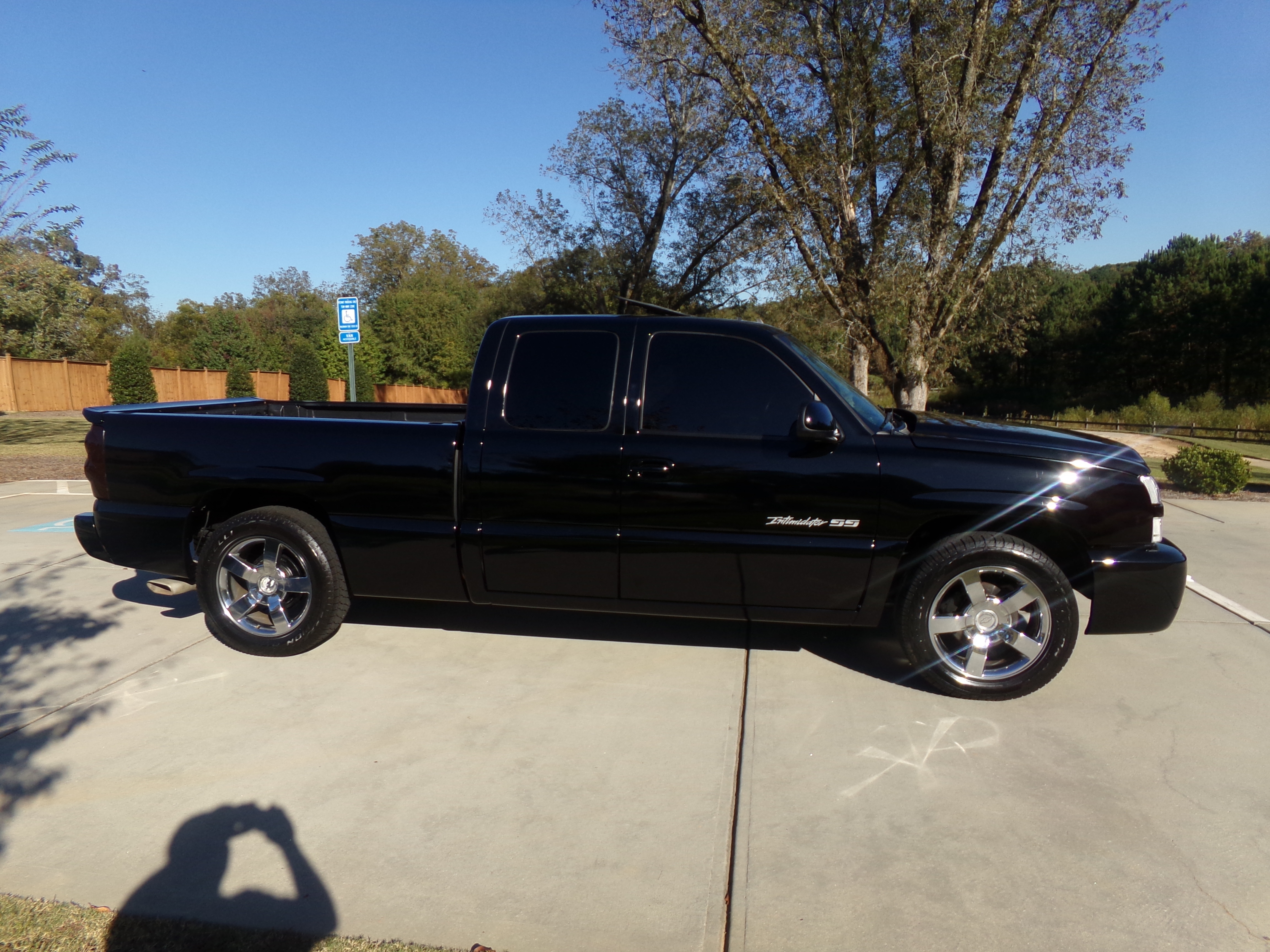 Used 2006 Chevrolet Silverado 1500 SS RWD image 6