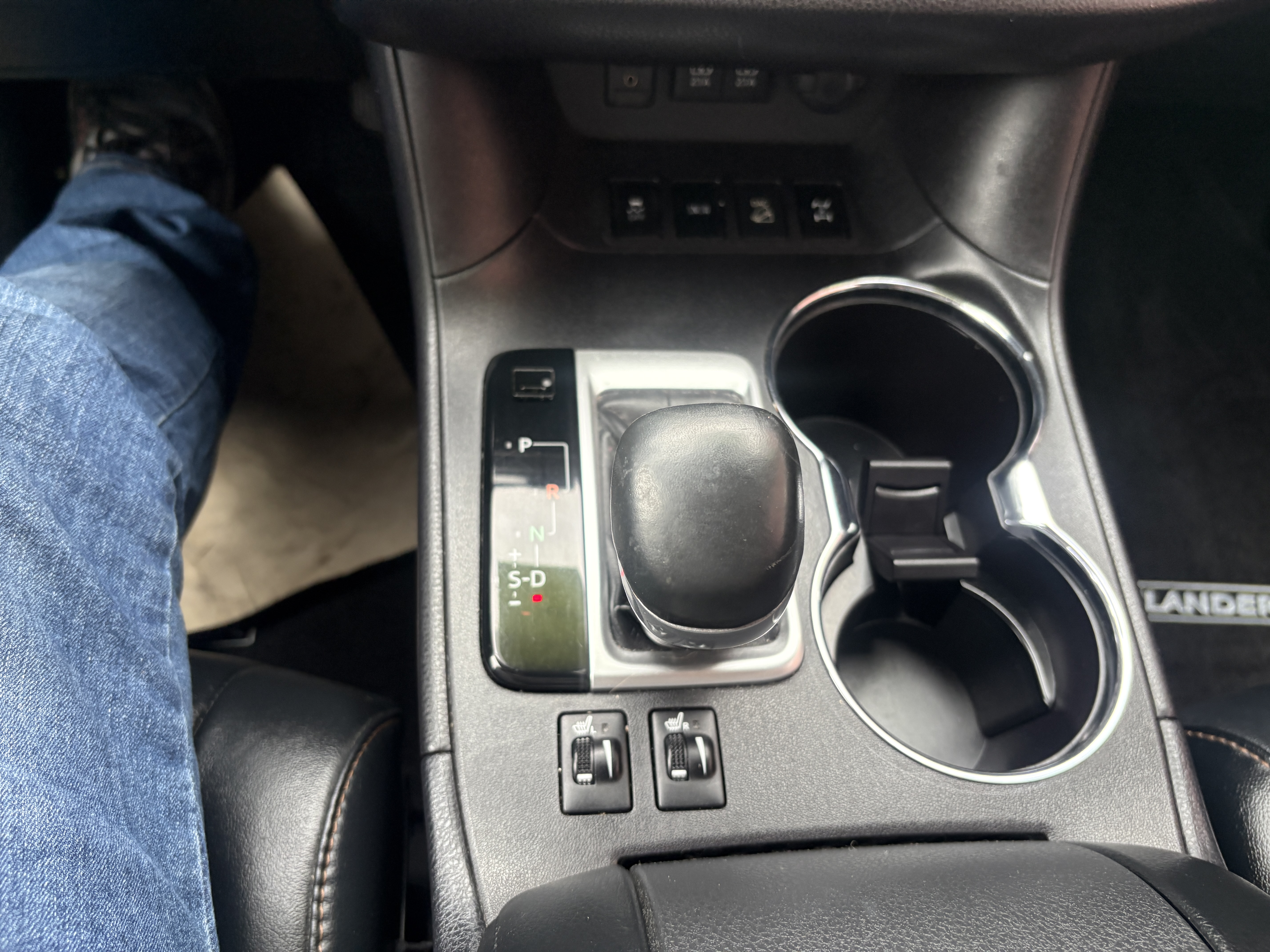 Used 2018 Toyota Highlander AWD V6 image 19