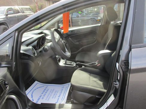 Used 2019 Ford Fiesta SE image 15