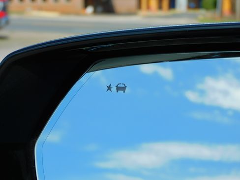 Used 2025 Chevrolet Tahoe Z71 image 28