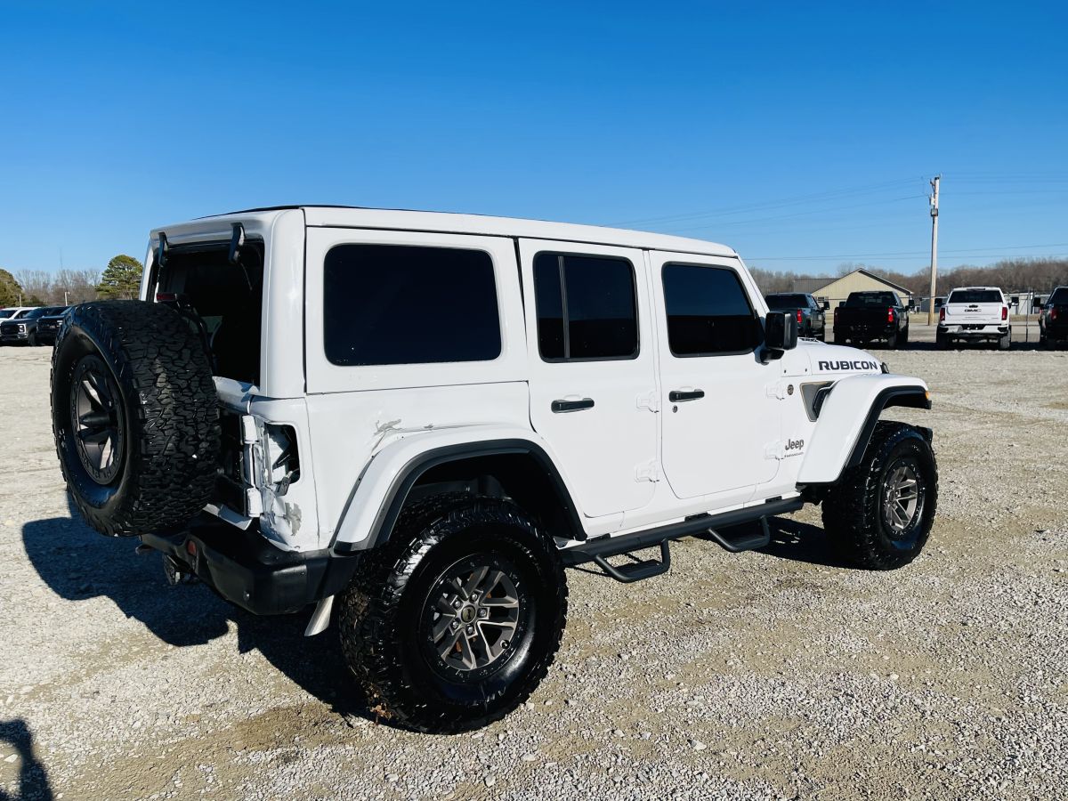 Used 2025 Jeep Wrangler Rubicon 392 AWD/4WD image 4