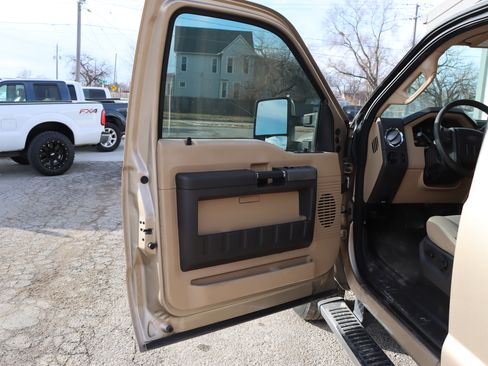 Used 2011 Ford F350 XLT image 9