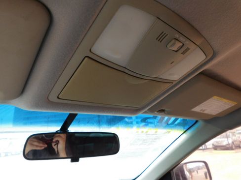 Used 2015 Nissan Rogue Select S image 23