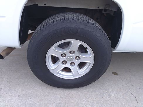 Used 2006 Dodge Dakota SLT image 34