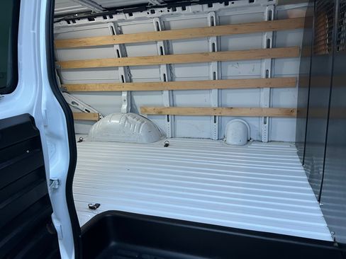 Used 2023 Chevrolet Express 2500 image 11