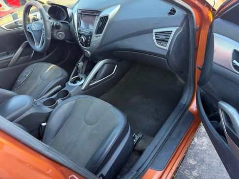 Used 2012 Hyundai Veloster UNAVAIL FWD image 7