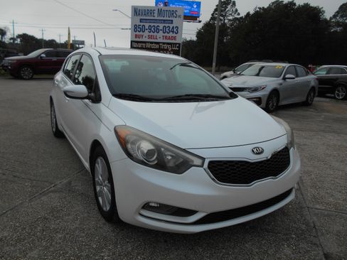 Used 2014 Kia Forte EX image 3