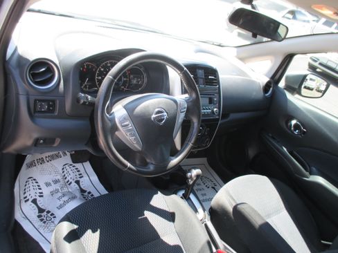 Used 2015 Nissan Versa Note SV w/ Sport Value Package FWD image 4