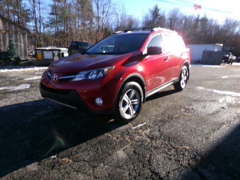 Used 2013 Toyota RAV4 XLE image 1