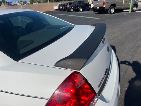 Used 2011 Chevrolet Impala LS image 14