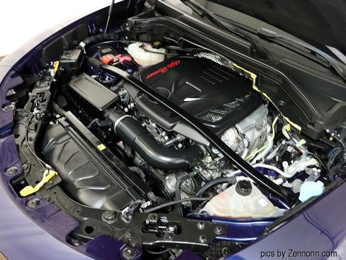 Used 2019 Alfa Romeo Stelvio AWD image 37