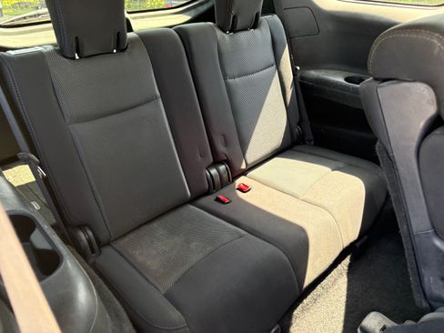 Used 2019 Nissan Pathfinder AWD/4WD image 15