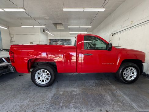 Used 2012 Chevrolet Silverado 1500 2WD Regular Cab image 7