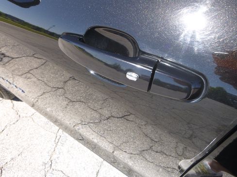 Used 2019 Chevrolet Equinox AWD LT w/ 1LT image 11