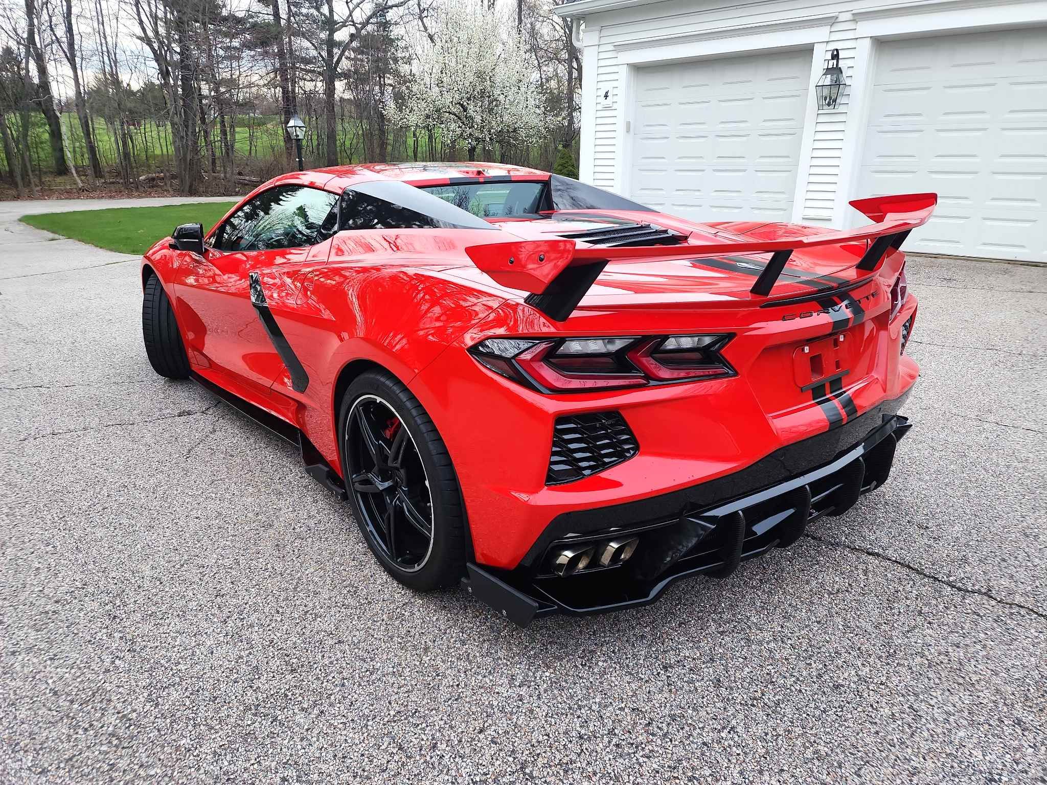 Used 2021 Chevrolet Corvette Stingray 3LT RWD image 4