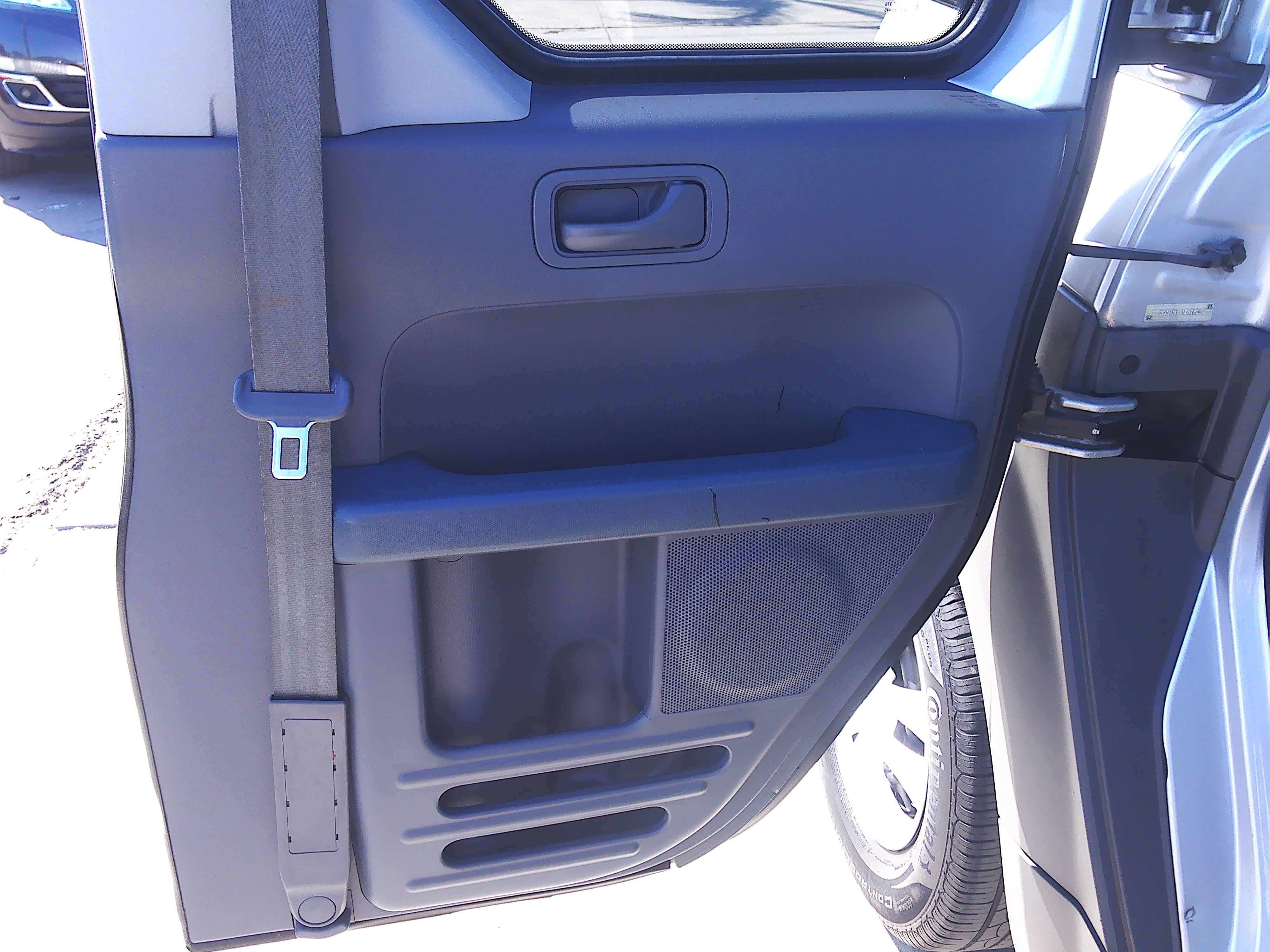 Used 2005 Honda Element LX image 16