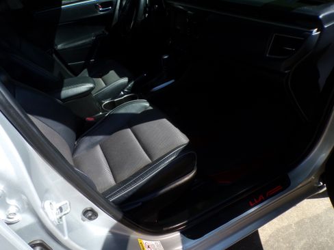 Used 2015 Toyota Corolla S image 14