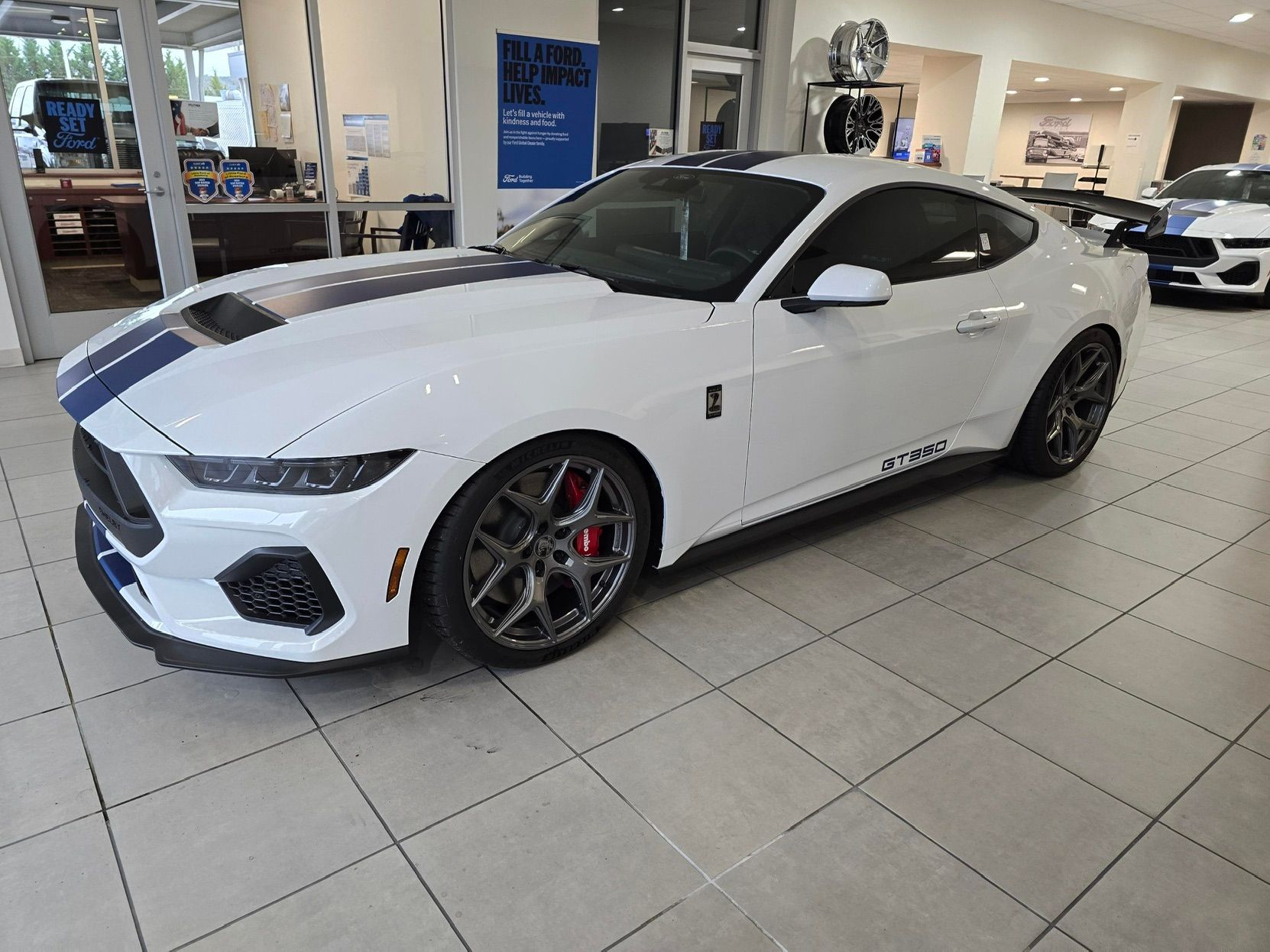 Used 2025 Ford Mustang Shelby GT350 RWD image 1