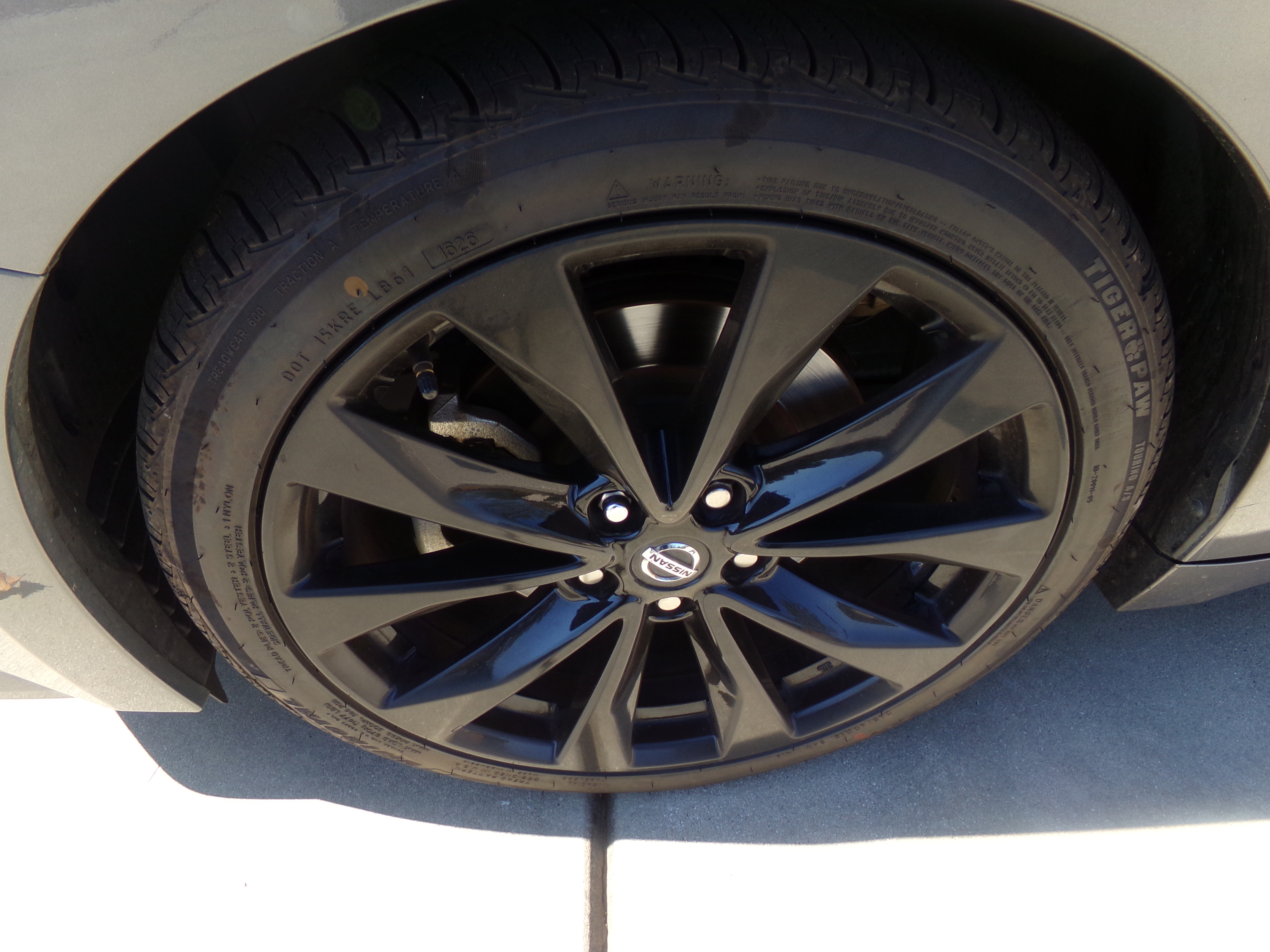 Used 2019 Nissan Maxima SR FWD image 16
