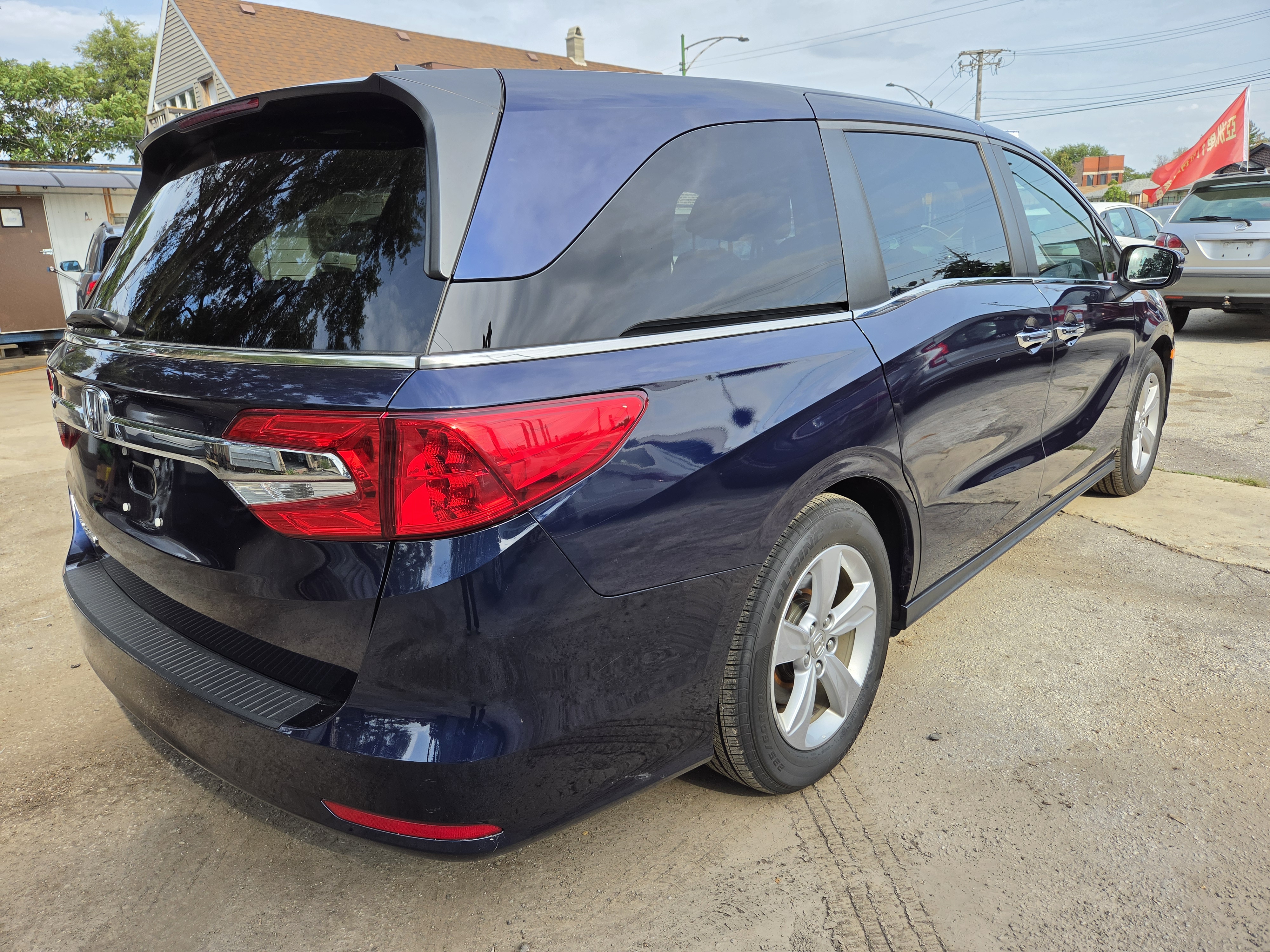Used 2019 Honda Odyssey EX image 3
