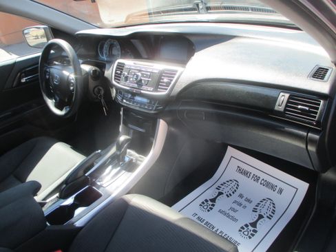 Used 2017 Honda Accord LX Special Edition image 3