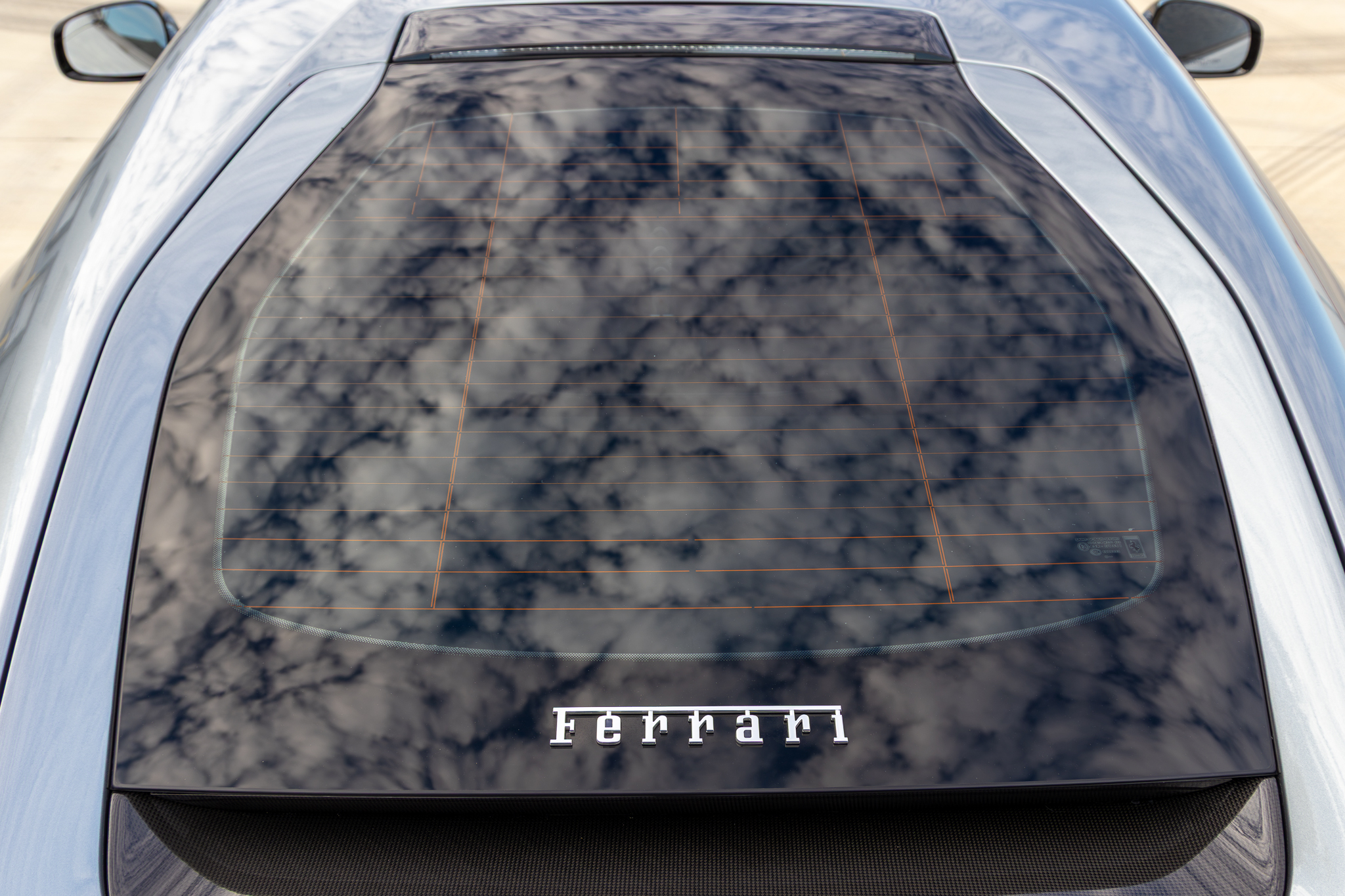 Used 2018 Ferrari 812 Superfast RWD image 17