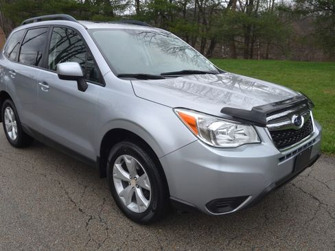 Used 2016 Subaru Forester 2.5i Premium image 6