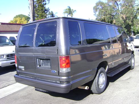 Used 2007 Ford E-350 and Econoline 350 image 6