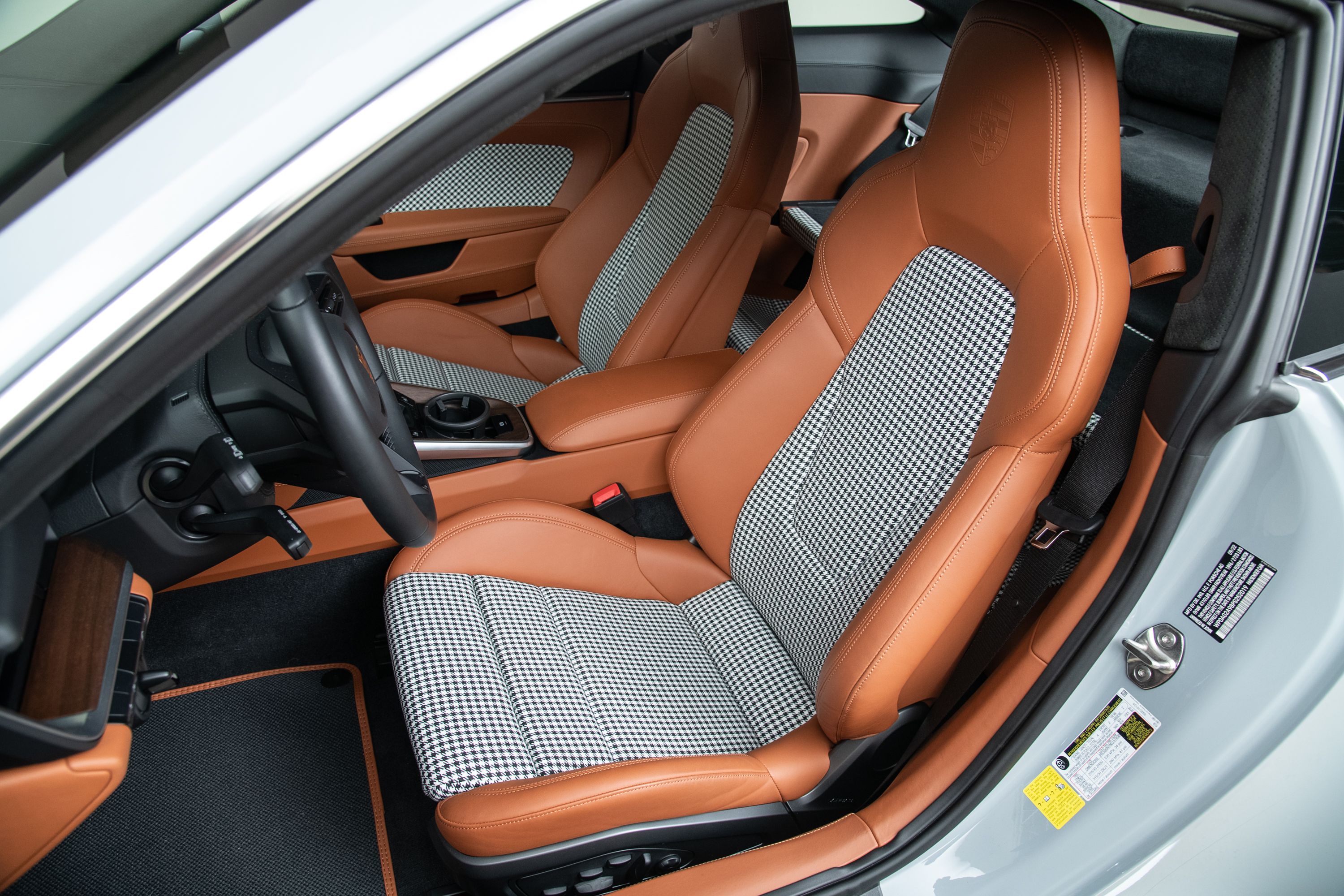 Used 2023 Porsche 911 Sport Classic Coupe RWD image 16