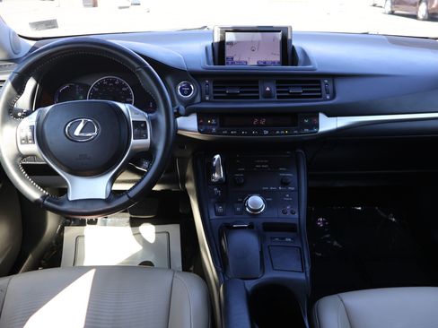 Used 2013 Lexus CT 200h CT 200h Premium Hatchback 4D FWD image 19